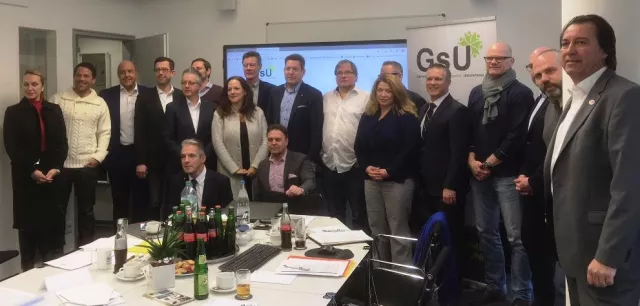 Sozial engagierte Unternehmen: 100.000 Euro für den guten Zweck Bild: Sozial engagierte Unternehmen: 100.000 Euro für den guten Zweck