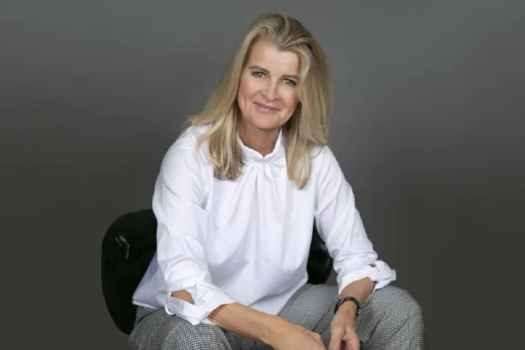 Worte, die bewegen: Entdecken Sie mit Petra Peinemann die Macht effektiver Kommunikation Bild: Worte, die bewegen: Entdecken Sie mit Petra Peinemann die Macht effektiver Kommunikation