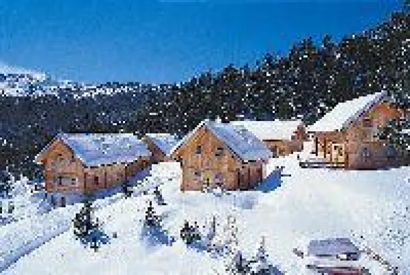 Bild: Hüttenpartner - Zünftiger Hütten-Urlaub oben im Schnee