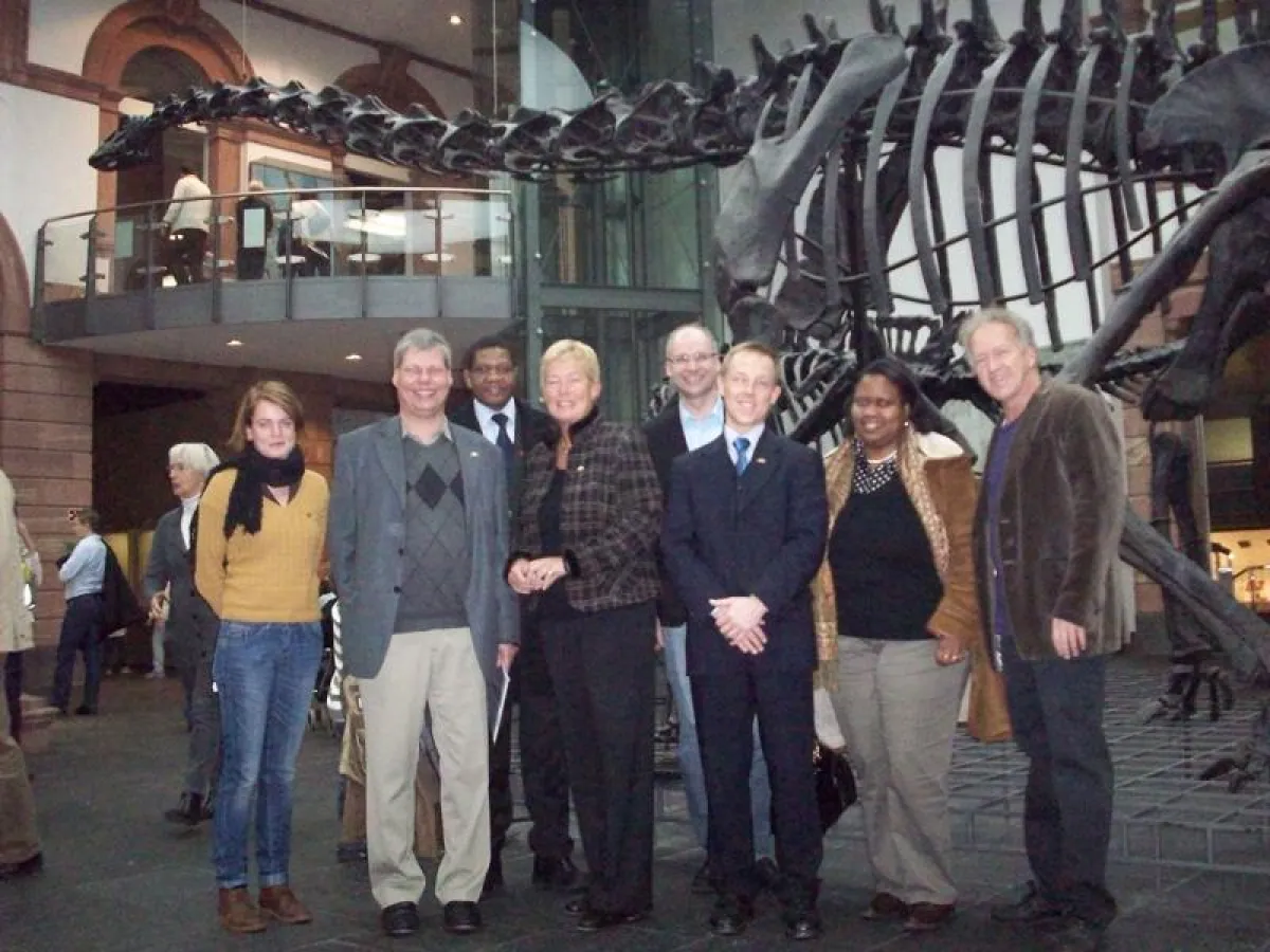 Vorstand der DMaG, Oliver C. Kumbambe (stellv. Botschafter Malawis in Dtl.), Prof. Dr. Schrenk