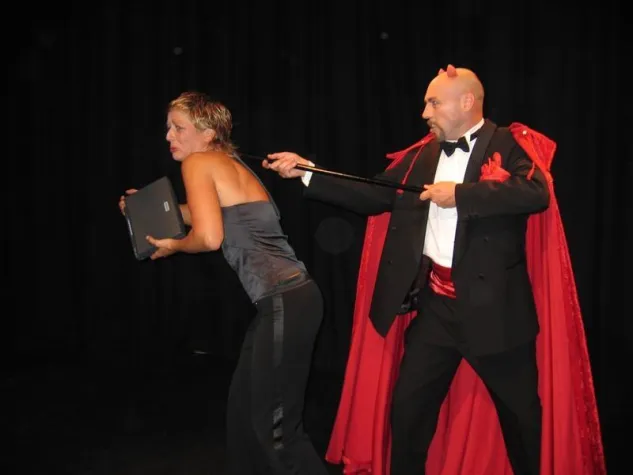 Bild: Erstmalig im Kölner First-Class-Hotel: Seminartheater mit Dinner und Entertainment