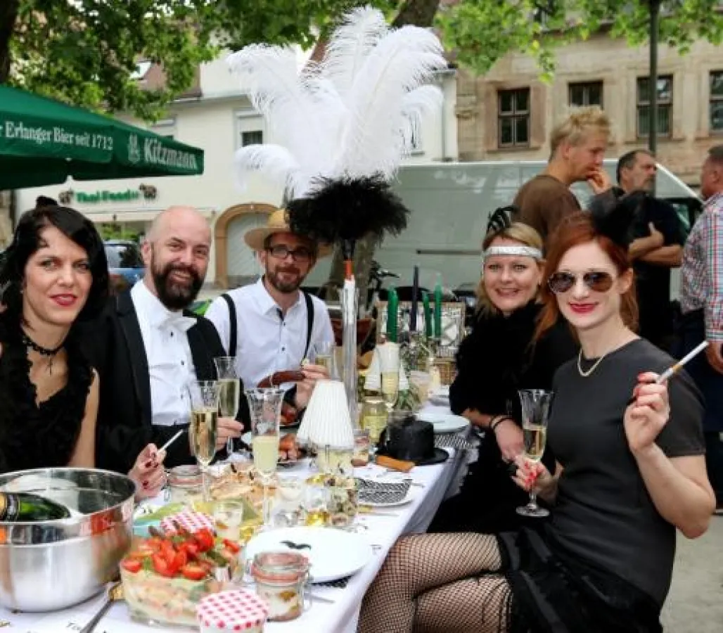 (Foto: HJKrieg, hl-studios, Erlangen): Erlanger Bürger-Brunch - Fantasievolle Tische werden prämiert