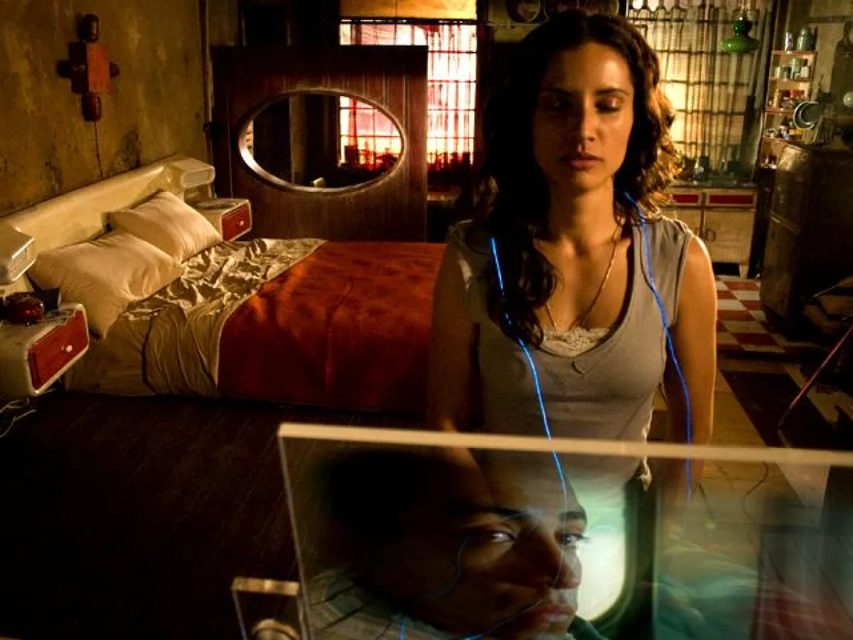 Leonor Varela spielt in Sleep Dealer