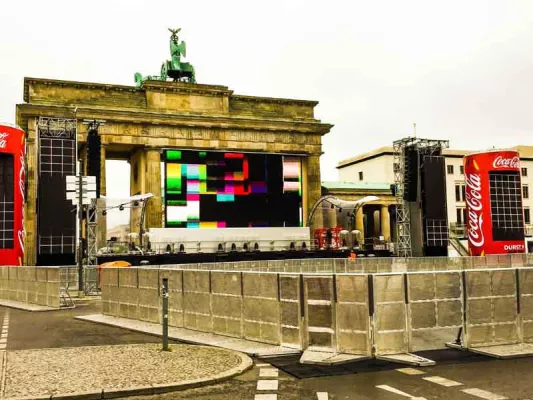 Bild: NIEMEIER Event Tools realisiert Absicherungen bei Berliner Fanmeile zur EM