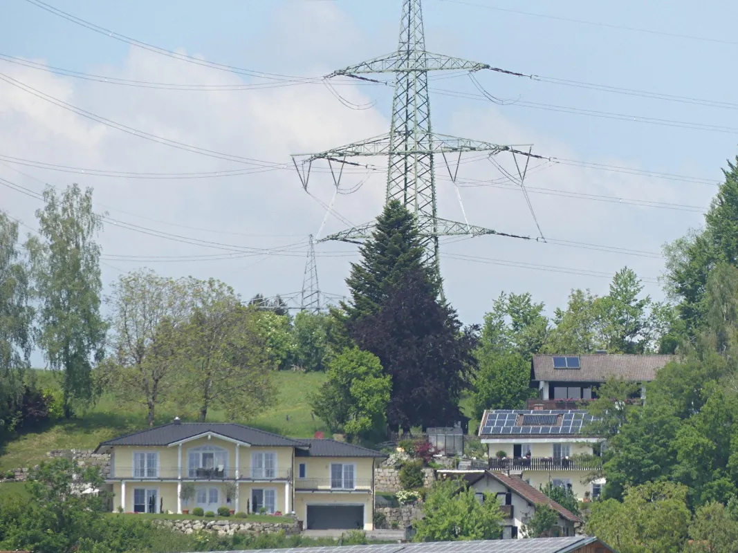 Es gibt Stromtarife da lohnt ein Umzug zum neuen Wohnsitz ©SOLAR-professionell/m.gorgus