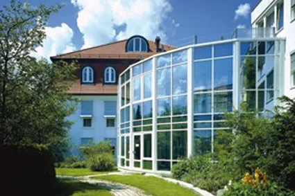 Medical Care Expertise von balleywasl* überzeugt Privatklinik Bild: Medical Care Expertise von balleywasl* überzeugt Privatklinik
