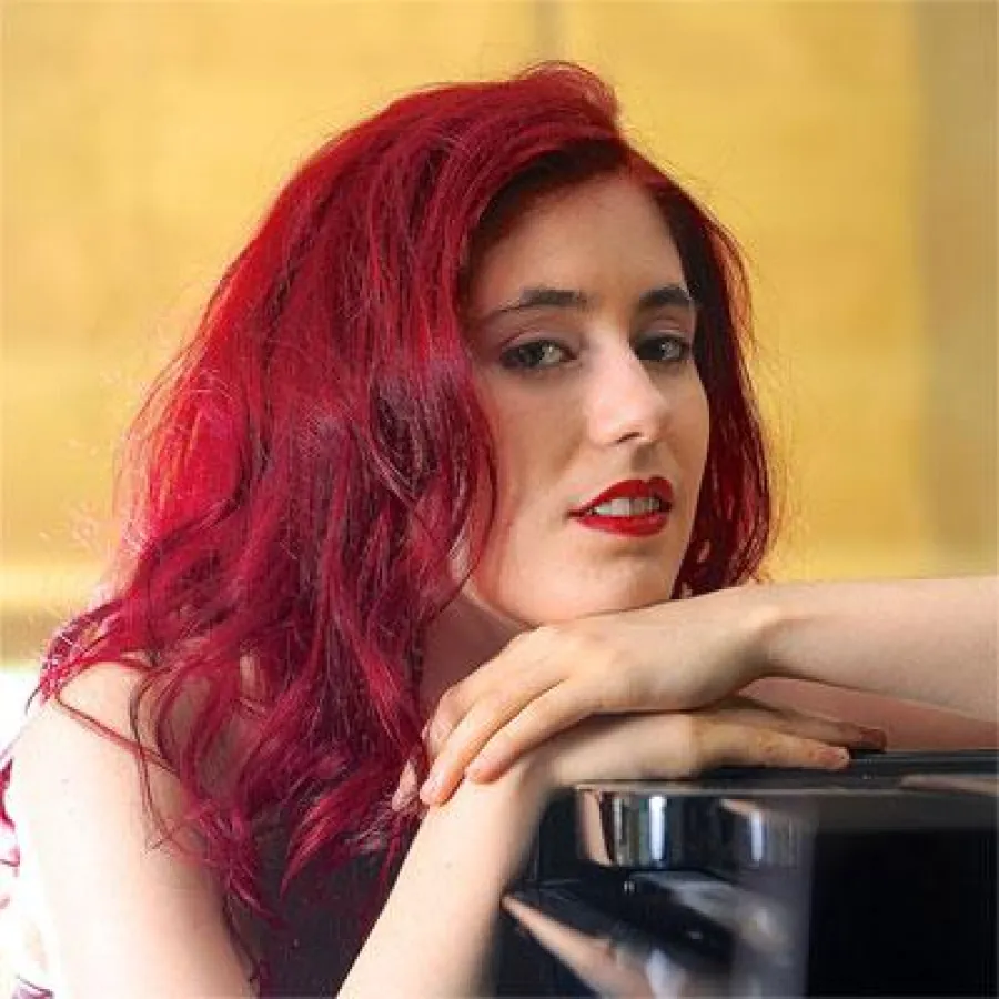 Cassandra Wyss ist eine der interessantesten jungen Pianistinnen