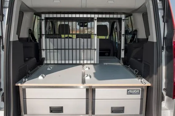 Funktionale und elegante Lösungen bei begrenztem Raum: Fahrzeugeinrichtungen von Transporter Store Bild: Funktionale und elegante Lösungen bei begrenztem Raum: Fahrzeugeinrichtungen von Transporter Store