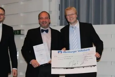 Bild: Mitarbeiter von GSTransfair erhält Gründerpreis 2010