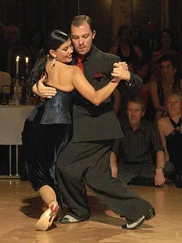 Bild: Tango Workshop in Italien, die argentinischen Tango Stars Andrea Reyero und Sebastián Misse in La Rogaia