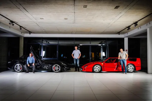 Bild: Schritthalten mit den neuen Modellen der IAA: NewCarz macht es vor