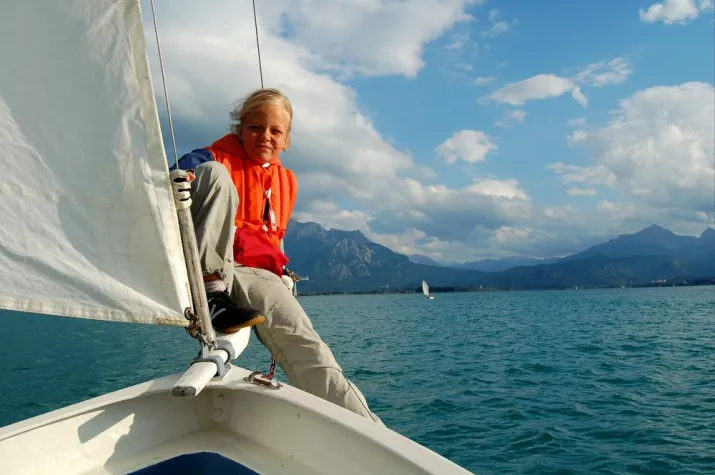 Am Fuß der Alpen - Sommerferien auf dem Segelboot Bild: Am Fuß der Alpen - Sommerferien auf dem Segelboot