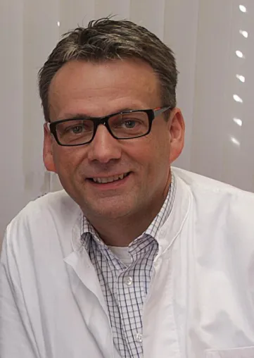 Gemeinsame Leitlinie verbessert Zusammenarbeit zwischen Hausärzten und dem Kreiskrankenhaus Saarburg Bild: Gemeinsame Leitlinie verbessert Zusammenarbeit zwischen Hausärzten und dem Kreiskrankenhaus Saarburg
