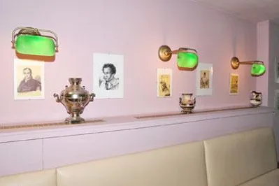 Bild: Im Wintergarten der grünen Lampe - Das Berliner Restaurant-Hopping feiert Jubiläum auf russisch