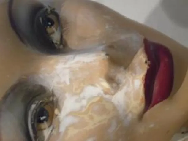 Bild: Designer Mode: Kleid vermisst – Christmas Mode Shopping