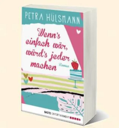 Bild: Goldene Schwanenfeder für Literatur für Petra Hülsmann im Mai 2018