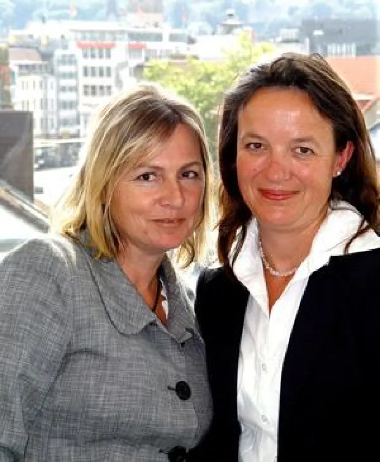 Kerstin Ritzenhoff, Geschäftsführerin der Creos Lernideen und Beratung GmbH (links), und Dr. Anja Padberg, Mitglied der Geschäftsleitung der Marcant GmbH