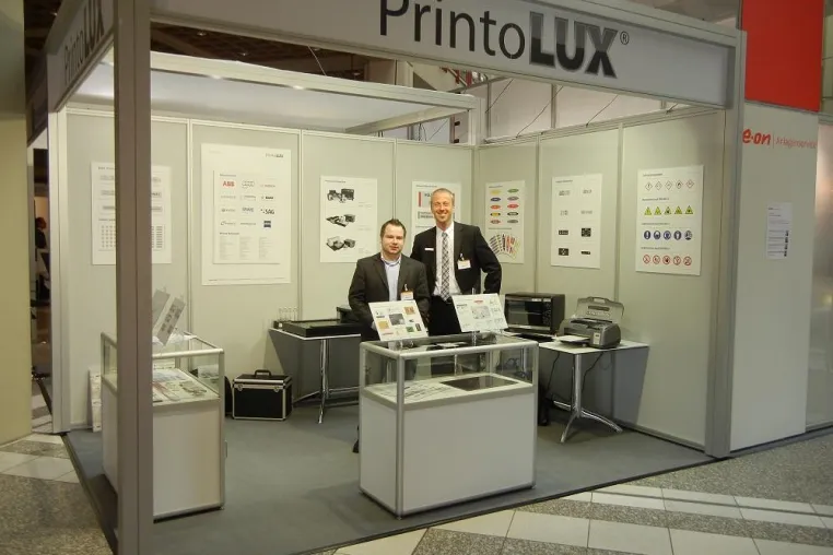 Bild: Eloxaldruck: Das PrintoLUX® -Verfahren entwickelt sich als Alternative zum Eloxalunterdruck