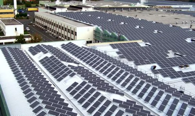 Bild: meridian Neue Energien GmbH nimmt Photovoltaikanlagen mit 5 MWp in Betrieb