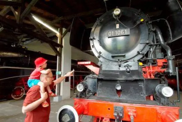 Bild: Bahn frei - Ende September ist der Frankenwald Treffpunkt altehrwürdiger Dampfzug-Klassiker