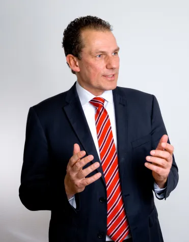 Jan Timke: Bremen mutiert zur Wohlfühloase für linke Straftäter Bild: Jan Timke: Bremen mutiert zur Wohlfühloase für linke Straftäter