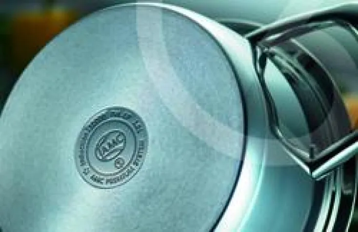 Bild: AMC warnt vor "Topfbetrügern"