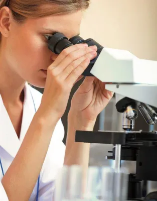 Bild: Tag der offenen Tür an Zytologieschule Bensberg am 8.11.19: Ausbildung Zytologieassistentin