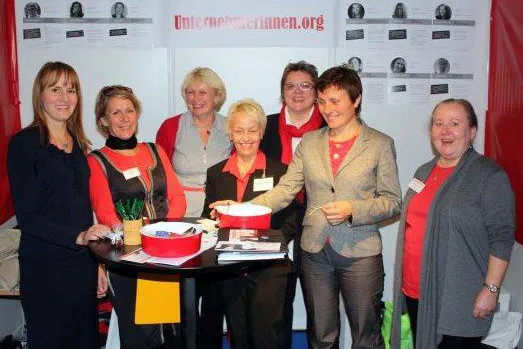 Bild: Gelebtes Netzwerk - Unternehmerinnen.org bei den deGUT 2012