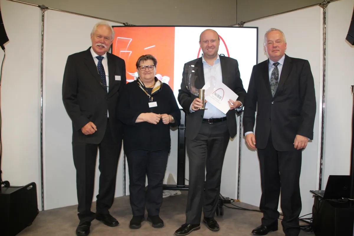 NiBB-Innovationspreis, v.l.: Prof. Dr. Reinhard Spörer, Anita Torkel, Henning Könicke, Ulrich Walter (© KIT-Initiative e.V.)