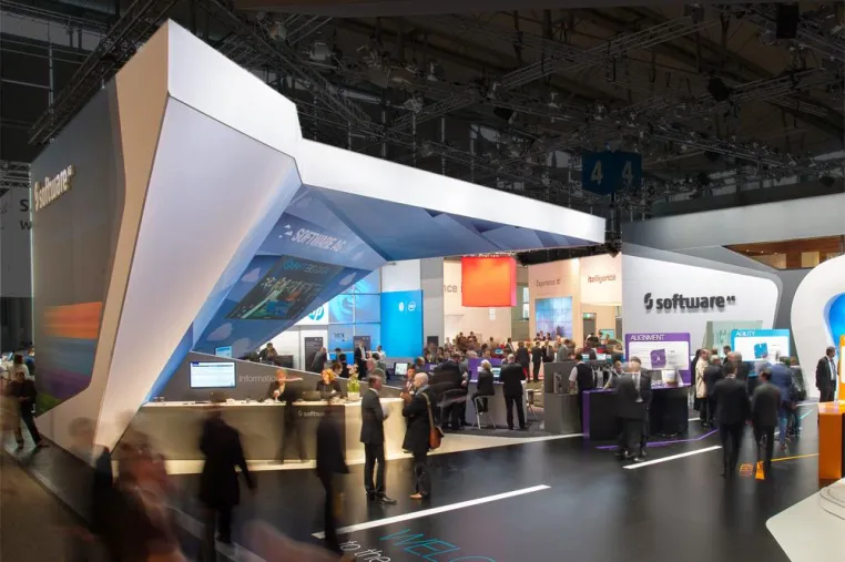 Bild: SCHMIDHUBER inszeniert die neue Markenidentität der Software AG auf der CeBIT 2014 in Hannover