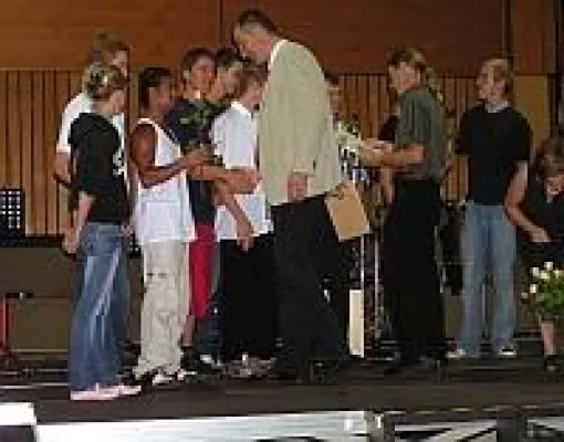 Bild: 86 Absolventen nehmen Abschied vom CJD Jugenddorf Offenburg