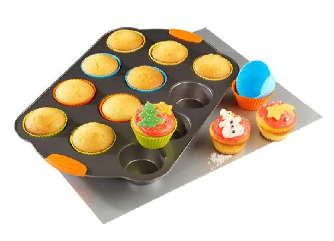 Eine weihnachtliche Alternative zu Plätzchen und Co.: Cupcakes im praktischen Bondidou Muffinblech