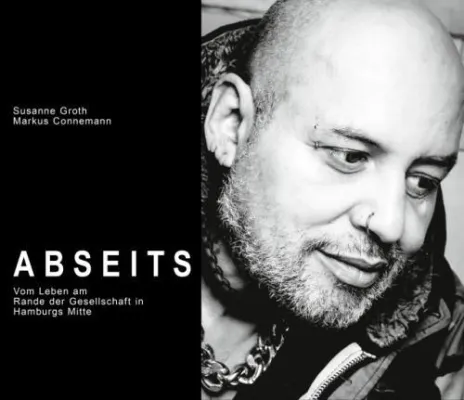 Lesung aus dem Bildband ABSEITS im Gewölbekeller des Nochtspeichers Bild: Lesung aus dem Bildband ABSEITS im Gewölbekeller des Nochtspeichers