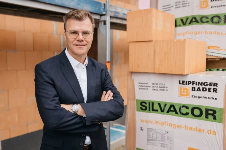 Bild: Baustoff-Profi für nationalen Vertrieb