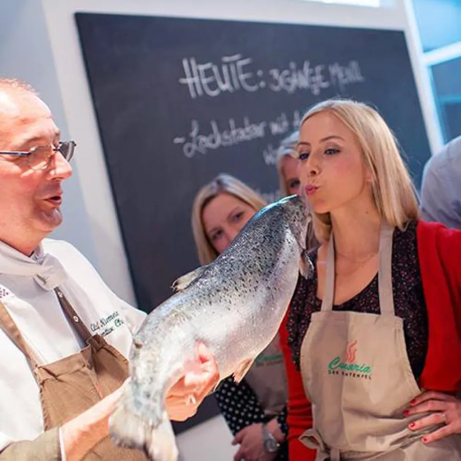 Kochkurse, speziell für Singles, in Kooperation von PARSHIP und KOCHSCHULE.DE