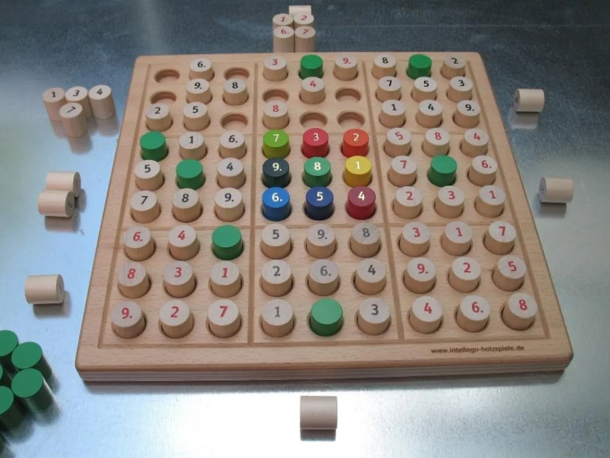 SUDOKU MOYO - Spielbrett aus Buche und Spielsteine aus Ahornholz sorgen für Sudoku-Spielspaß für Zwei