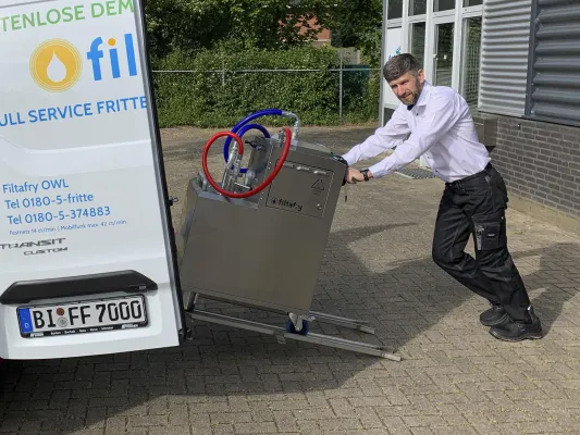 Bild: Vitali Becker startet trotz Corona mit FiltaFry OWL in die Selbstständigkeit