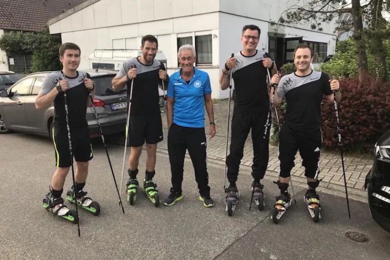 DHB-SR-Stützpunkt: Schiedsrichter auf FLEET skates® unterwegs Bild: DHB-SR-Stützpunkt: Schiedsrichter auf FLEET skates® unterwegs