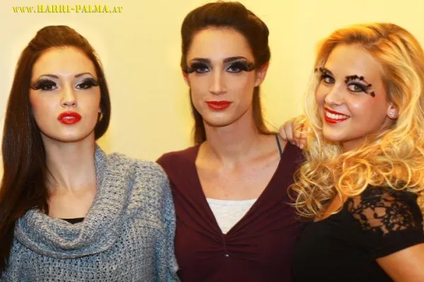 Bild: Jademodels ganz in schwarz...
