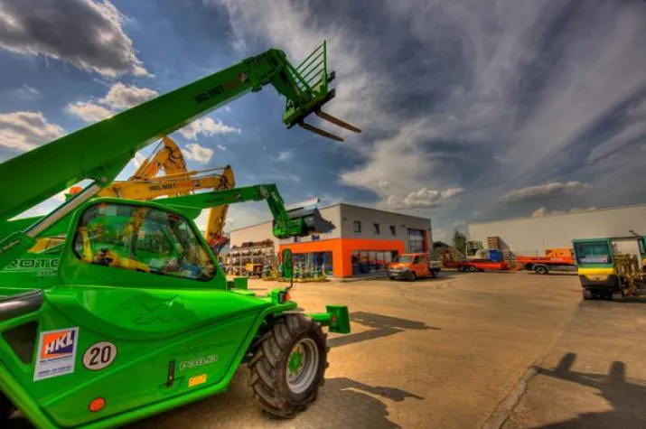 HKL BAUMASCHINEN wächst weiter Bild: HKL BAUMASCHINEN wächst weiter