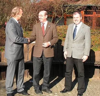 Bild: CJD-Präsident Georg Michael Primus zu Gast in Offenburg: Hoher Besuch im Jugenddorf