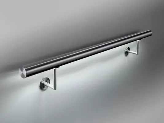 Bild: Mehr Sicherheit in Pflegeeinrichtungen mit DAIDALOS® LED-Handläufen