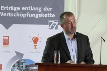 "Geld ist Macht - was macht mein Geld?" Bild: "Geld ist Macht - was macht mein Geld?"
