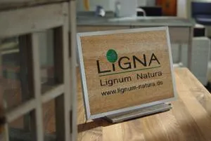 Bild: Lignum Natura verbessert Online-Shop für Massivholzmöbel