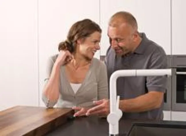 Österreichs erste höhenvariable Kochinsel Bild: Österreichs erste höhenvariable Kochinsel