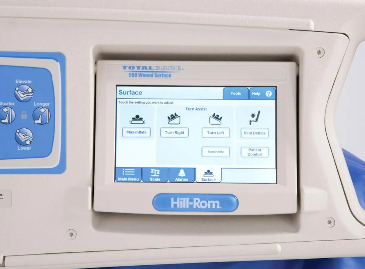 Lagerungsunterstützung auf Knopfdruck: Turn Assist-Funktion auf dem Touchscreen des neuen Hill-Rom TotalCare P500