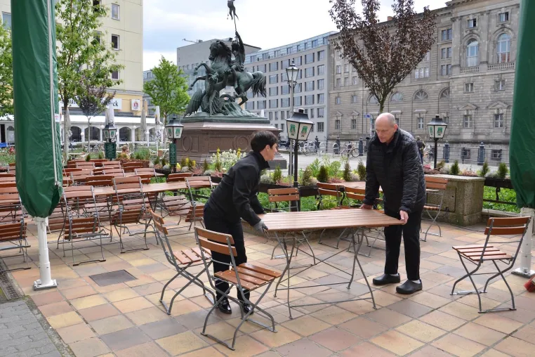 Neustart nach dem Shutdown: Das Brauhaus GEORGBRÆU im Nikolaiviertel öffnet am 15. Mai wieder den Biergarten Bild: Neustart nach dem Shutdown: Das Brauhaus GEORGBRÆU im Nikolaiviertel öffnet am 15. Mai wieder den Biergarten