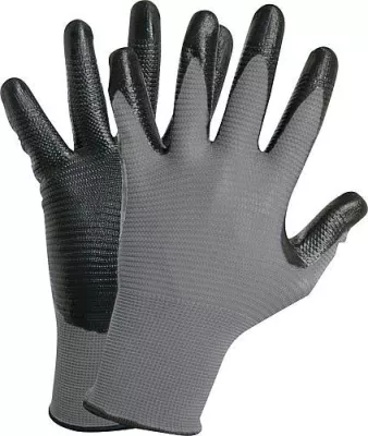 Bild: Grip-Handschuh „SecuFeel Tyre“ stößt auf großes Interesse am „Tag der Arbeitssicherheit“