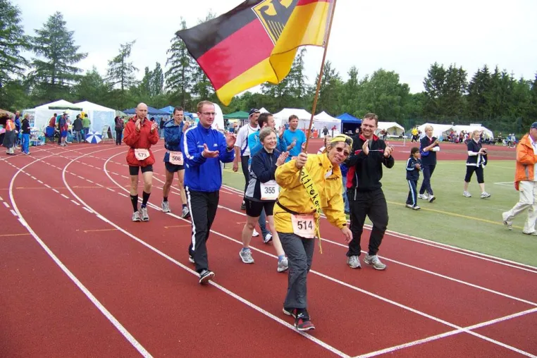Bild: 24 Stundenlauf – Weltrekord und Deutscher Rekord bei den 21. Deutsche Meisterschaften der DUV