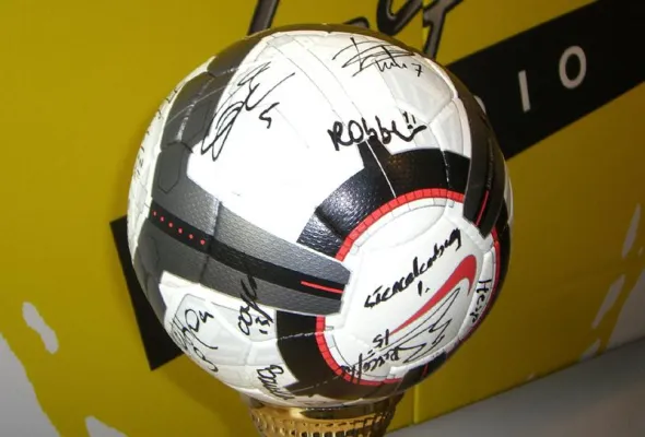 Bild: Vizeweltmeister-Fußball zu gewinnen